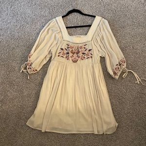 August winds embroidered dress, size S